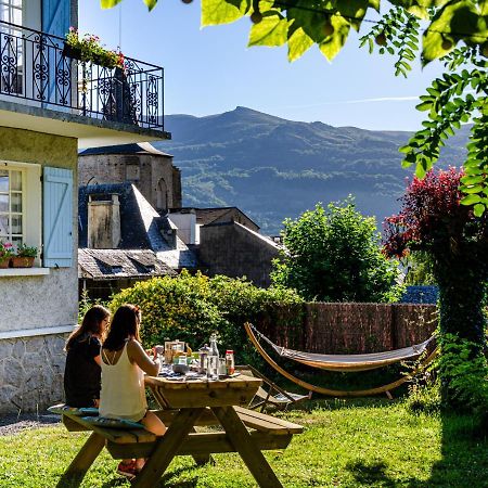 Pyrenees Cycling Lodge Saint-Savin (Hautes-Pyrenees) Bagian luar foto