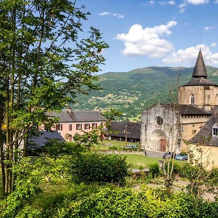 Pyrenees Cycling Lodge Saint-Savin (Hautes-Pyrenees) Bagian luar foto