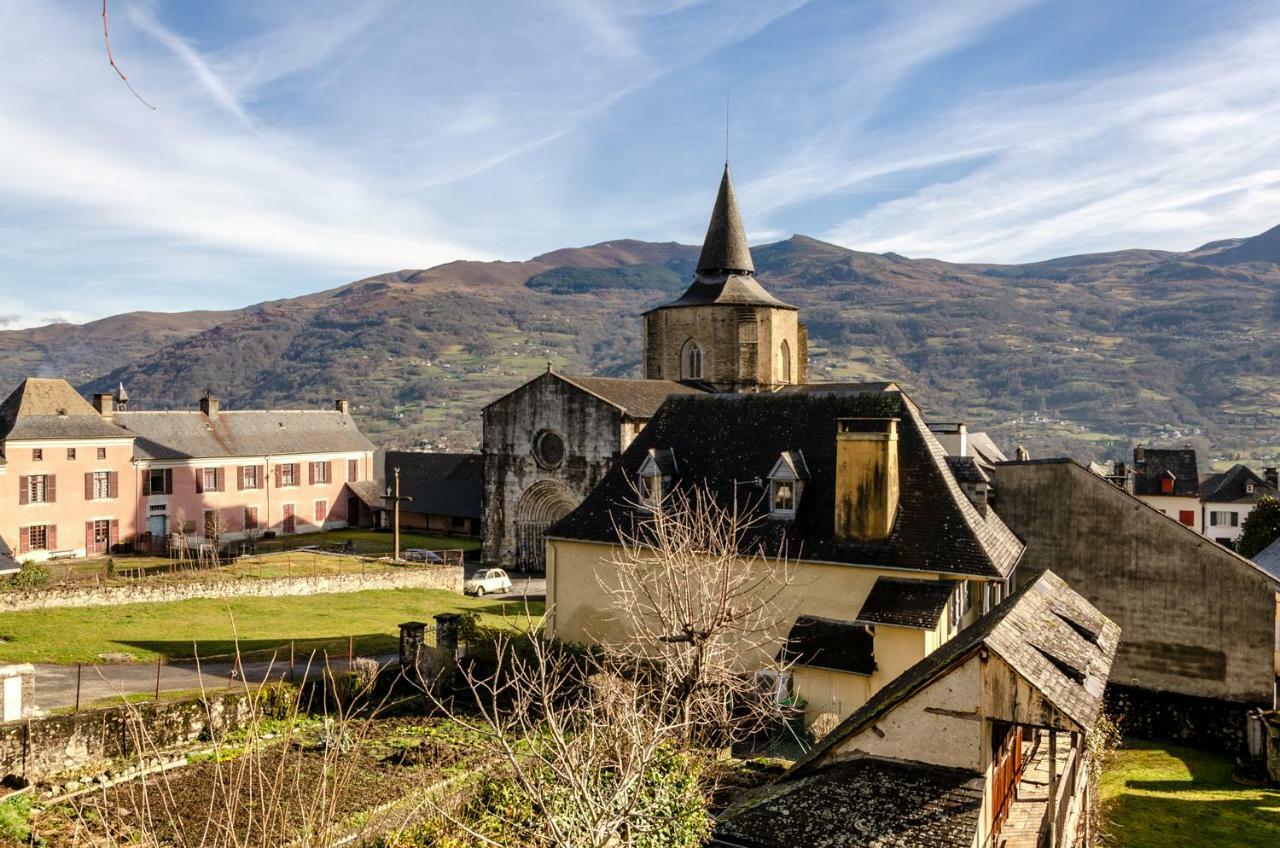 Pyrenees Cycling Lodge Saint-Savin (Hautes-Pyrenees) Bagian luar foto