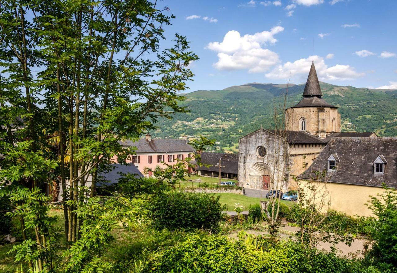 Pyrenees Cycling Lodge Saint-Savin (Hautes-Pyrenees) Bagian luar foto