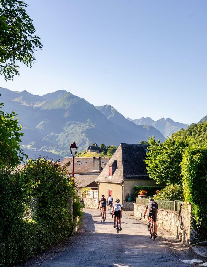 Pyrenees Cycling Lodge Saint-Savin (Hautes-Pyrenees) Bagian luar foto